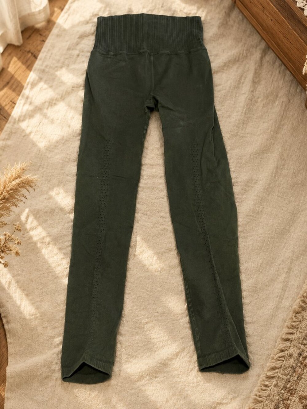 FREE PEOPLE Good Karma Yoga Pants — Size Small